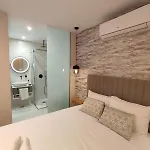 Gaia Rooftop, By Lovely Memories Apartman